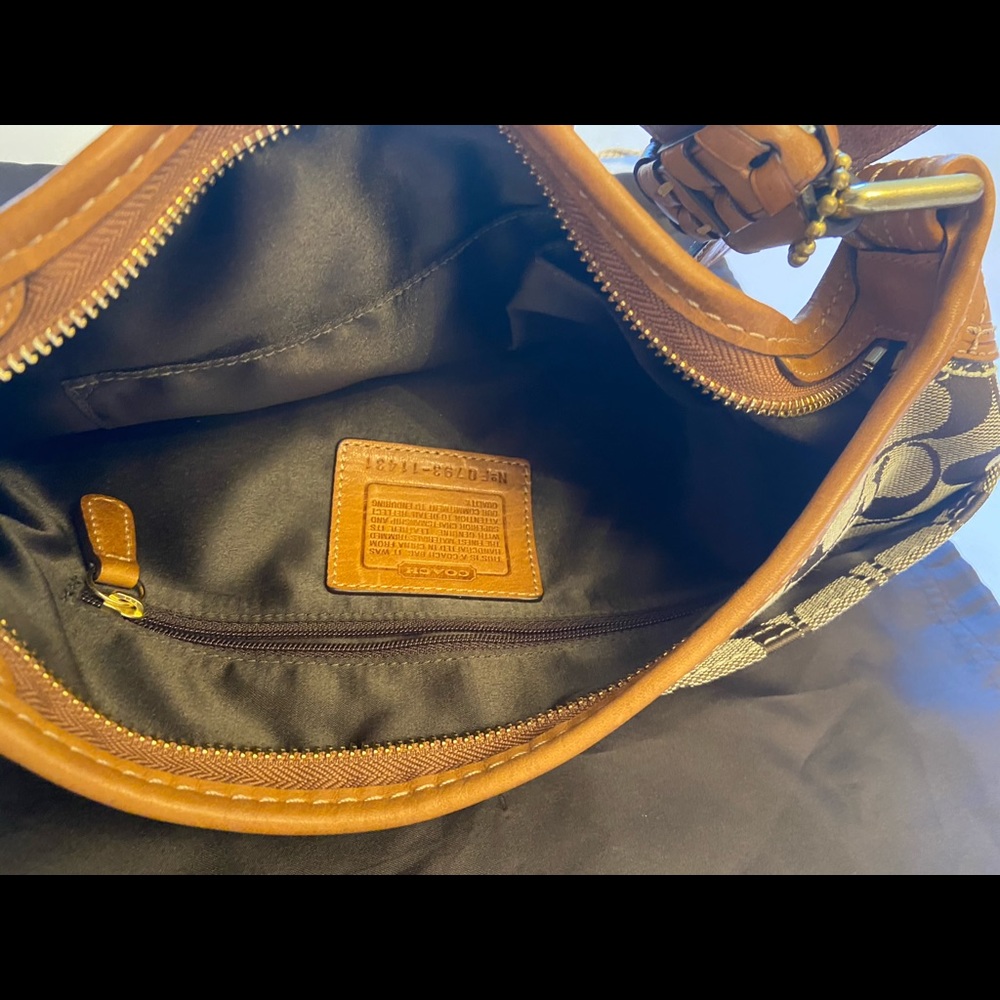 Coach Bag - Picture 3 of 6
